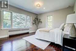 19 LOWER LINKS ROAD | Toronto Ontario | Slide Image Thirty-five
