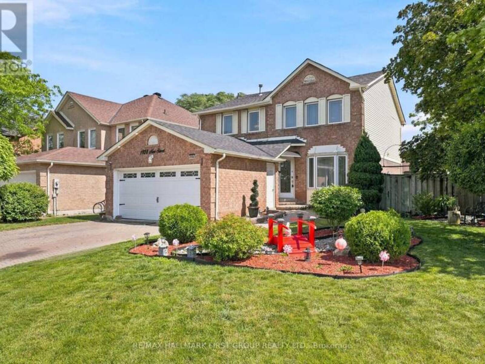1928 NEW STREET, Pickering, Ontario L1V 3W9