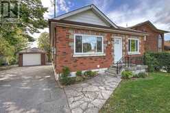 488 CROMWELL AVENUE | Oshawa Ontario | Slide Image Two
