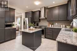 135 ROSS VENNARE CRESCENT | Vaughan Ontario | Slide Image Eight