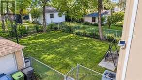 49 BARRHEAD CRESCENT | Toronto Ontario | Slide Image Eighteen