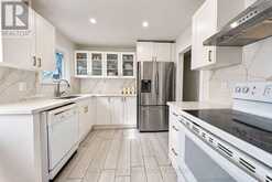 49 BARRHEAD CRESCENT | Toronto Ontario | Slide Image Four