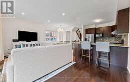 21 - 745 FARMSTEAD DRIVE | Milton Ontario | Slide Image Twelve
