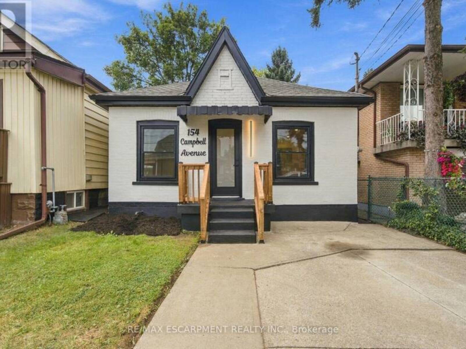 154 CAMPBELL AVENUE, Hamilton, Ontario L8H 2E9