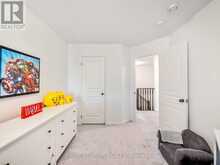 100 MAGPIE WAY | Whitby Ontario | Slide Image Thirty