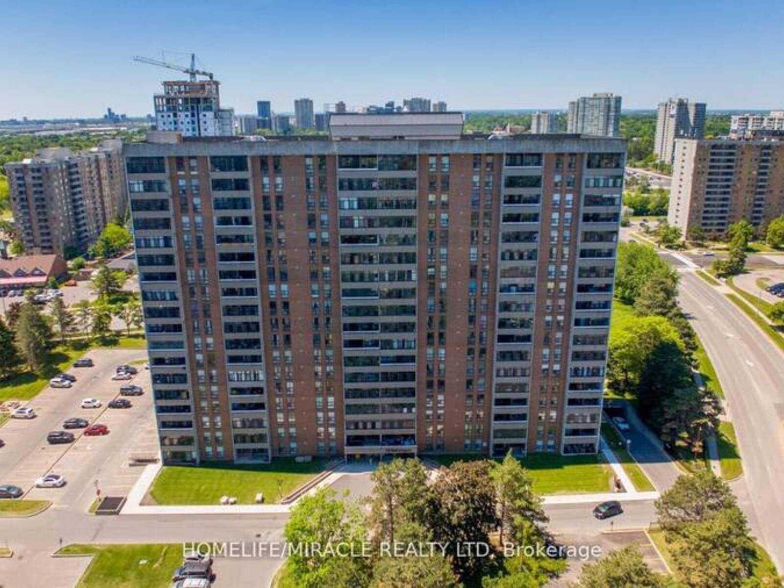 907 - 15 KENSINGTON ROAD, Brampton, Ontario L6T 3W2