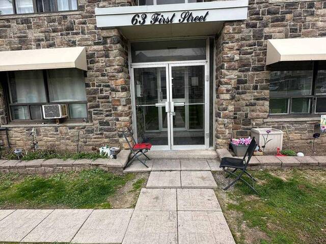 A2 - 63 FIRST STREET Orangeville Ontario, L9W 2E6 - 1 Bedroom Condo For Sale