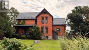 136 KING STREET S | Chatham-Kent Ontario | Slide Image Two