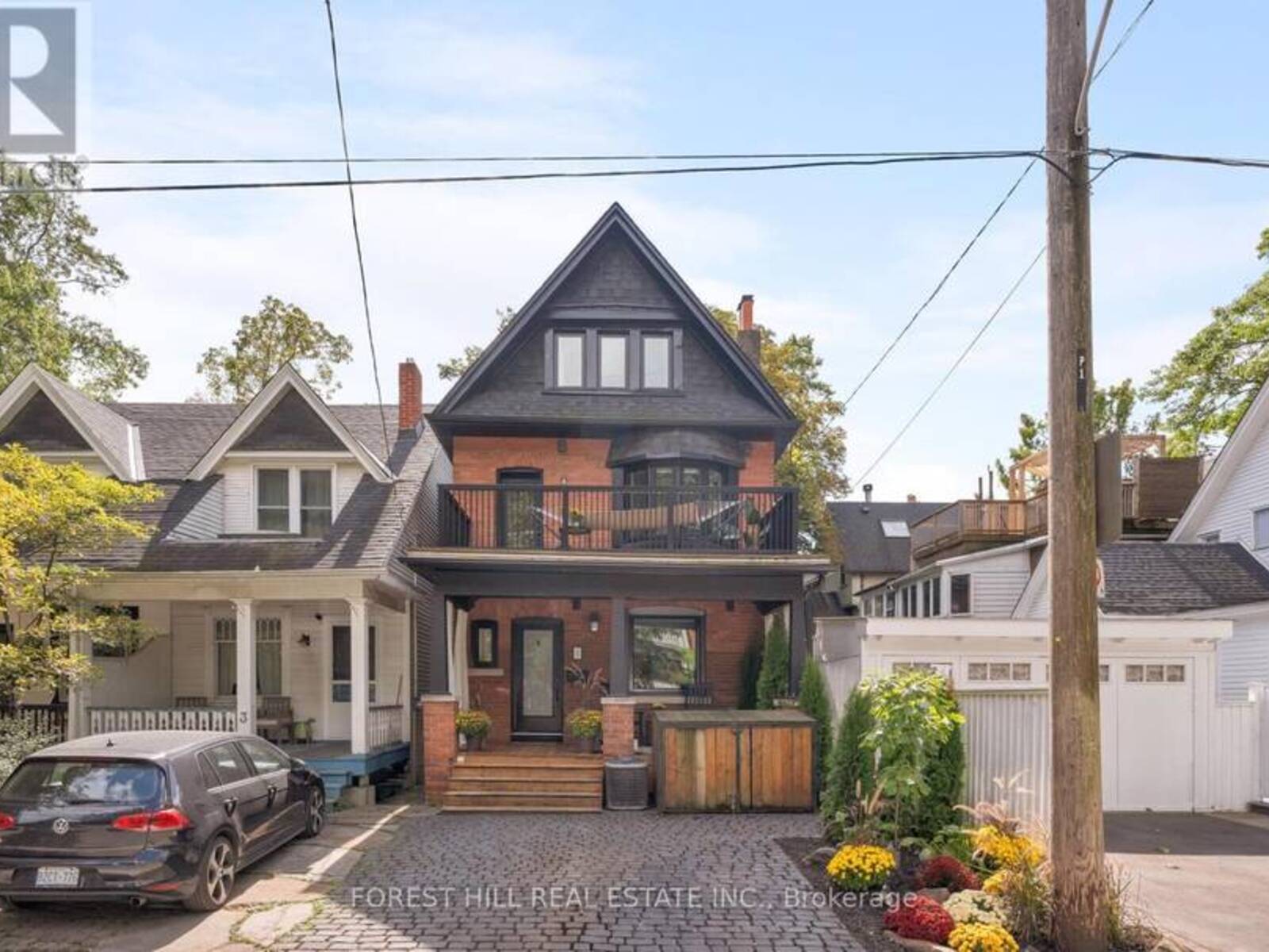 1 BALMY AVENUE, Toronto, Ontario M4E 1C7
