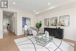 80 LIVING CRESCENT | Markham Ontario | Slide Image Sixteen