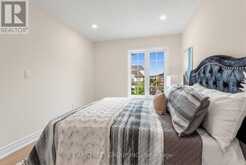 80 LIVING CRESCENT | Markham Ontario | Slide Image Thirty-four