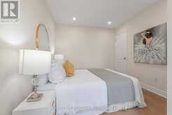 80 LIVING CRESCENT | Markham Ontario | Slide Image Thirty-six