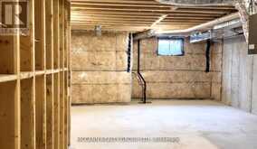 4 - 110 GREW BOULEVARD | Georgina Ontario | Slide Image Sixteen