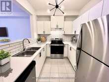 4 - 110 GREW BOULEVARD | Georgina Ontario | Slide Image Eight