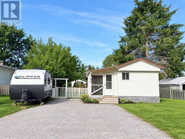 10 SHAMROCK CRESCENT Angus Ontario, L3W 0T7 - 2 Bedrooms Home For Sale