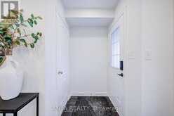 375 WHITE'S HILL AVENUE | Markham Ontario | Slide Image Five