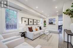 375 WHITE'S HILL AVENUE | Markham Ontario | Slide Image Six