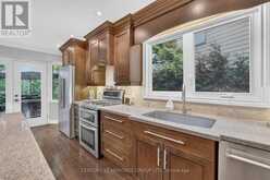 28 INNIS CRESCENT | Richmond Hill Ontario | Slide Image Fifteen