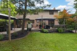 28 INNIS CRESCENT | Richmond Hill Ontario | Slide Image Three