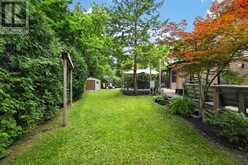 28 INNIS CRESCENT | Richmond Hill Ontario | Slide Image Forty