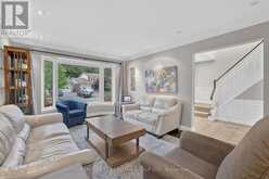 28 INNIS CRESCENT | Richmond Hill Ontario | Slide Image Nine