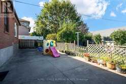 136 WINSTON PARK BOULEVARD | Toronto Ontario | Slide Image Thirty-one