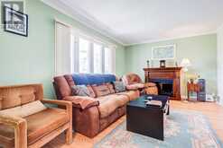 136 WINSTON PARK BOULEVARD | Toronto Ontario | Slide Image Eight