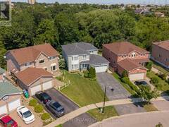 60 RAVENSWOOD DRIVE Brampton Ontario, L6Y 3Z4