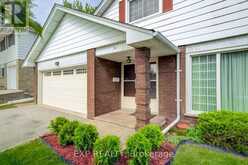 16 BONNYLYN DRIVE | Kitchener Ontario | Slide Image Four