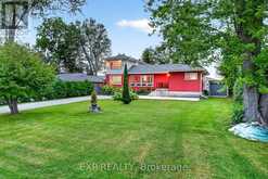 88 IRVING DRIVE | Georgina Ontario | Slide Image Three