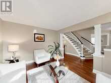 81 PINNACLE TRAIL | Aurora Ontario | Slide Image Eleven