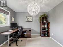 81 PINNACLE TRAIL | Aurora Ontario | Slide Image Thirty-seven