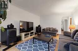 357 EAST 17TH STREET | Hamilton Ontario | Slide Image Nine