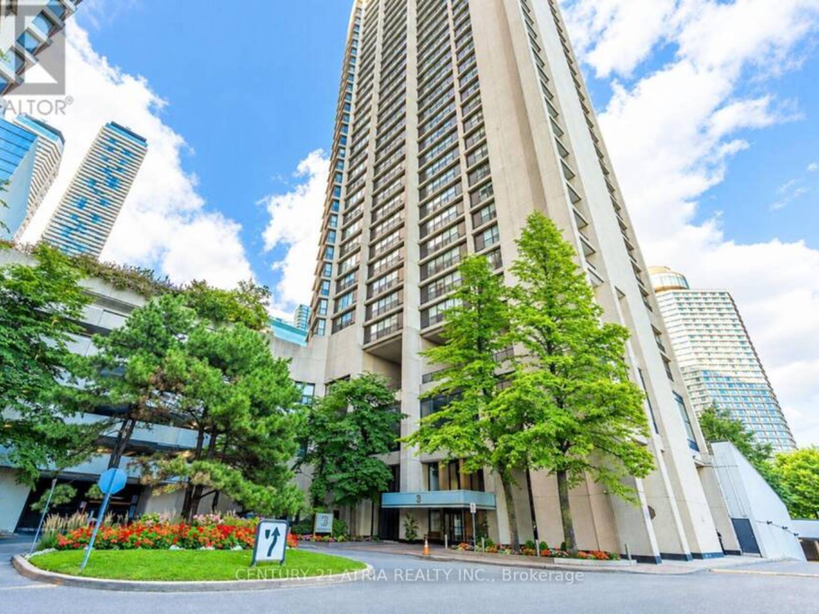 1004 - 33 HARBOUR SQUARE, Toronto, Ontario M5J 2G2