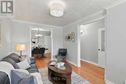 581A DELAWARE AVENUE | Toronto Ontario | Slide Image Nine