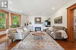 627 MAPLE AVENUE | Burlington Ontario | Slide Image Nine