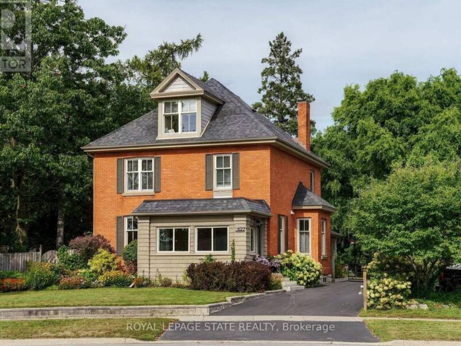 627 MAPLE AVENUE, Burlington, Ontario L7S 1M7