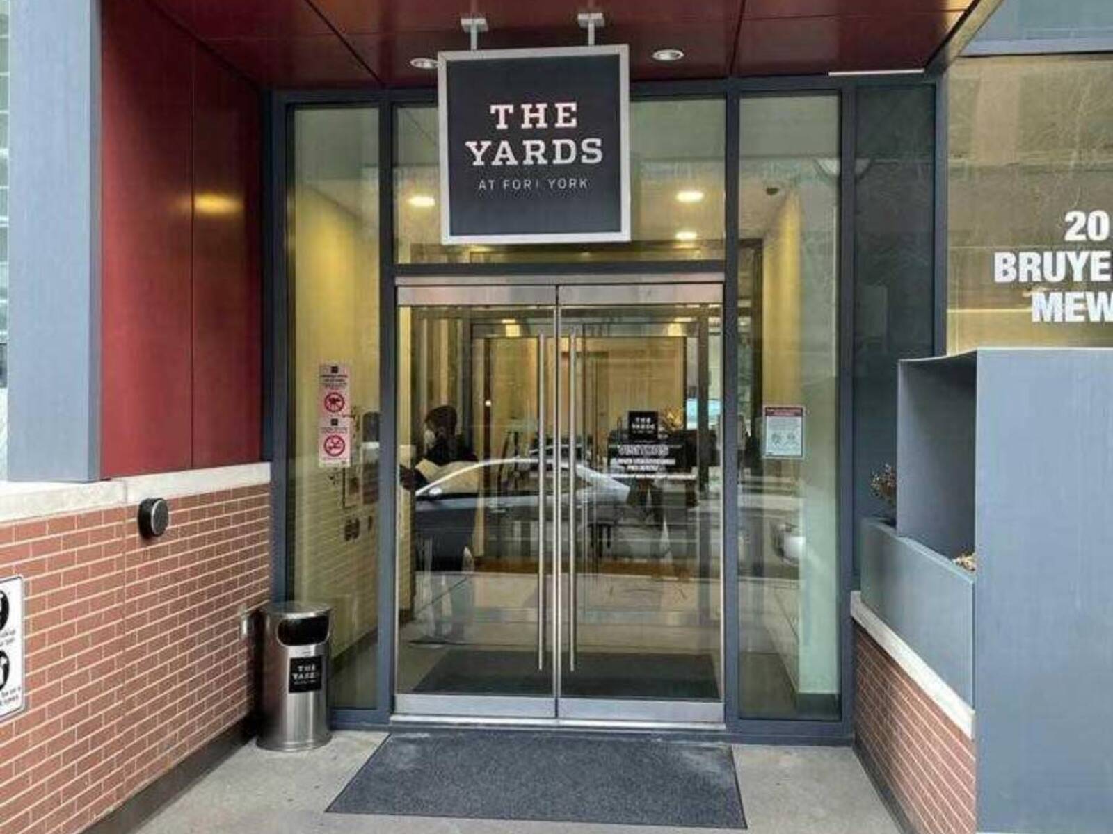 TH03 - 20 BRUYERS MEWS, Toronto, Ontario M5V 0G7