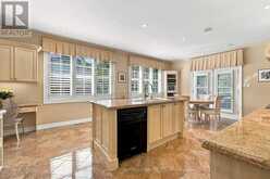 422 FALCONWOOD HOLLOW | Aurora Ontario | Slide Image Thirteen
