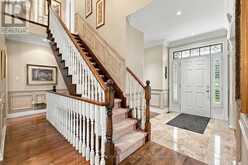 422 FALCONWOOD HOLLOW | Aurora Ontario | Slide Image Six