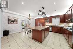 29 ROYAL LINKS CIRCLE | Brampton Ontario | Slide Image Eleven