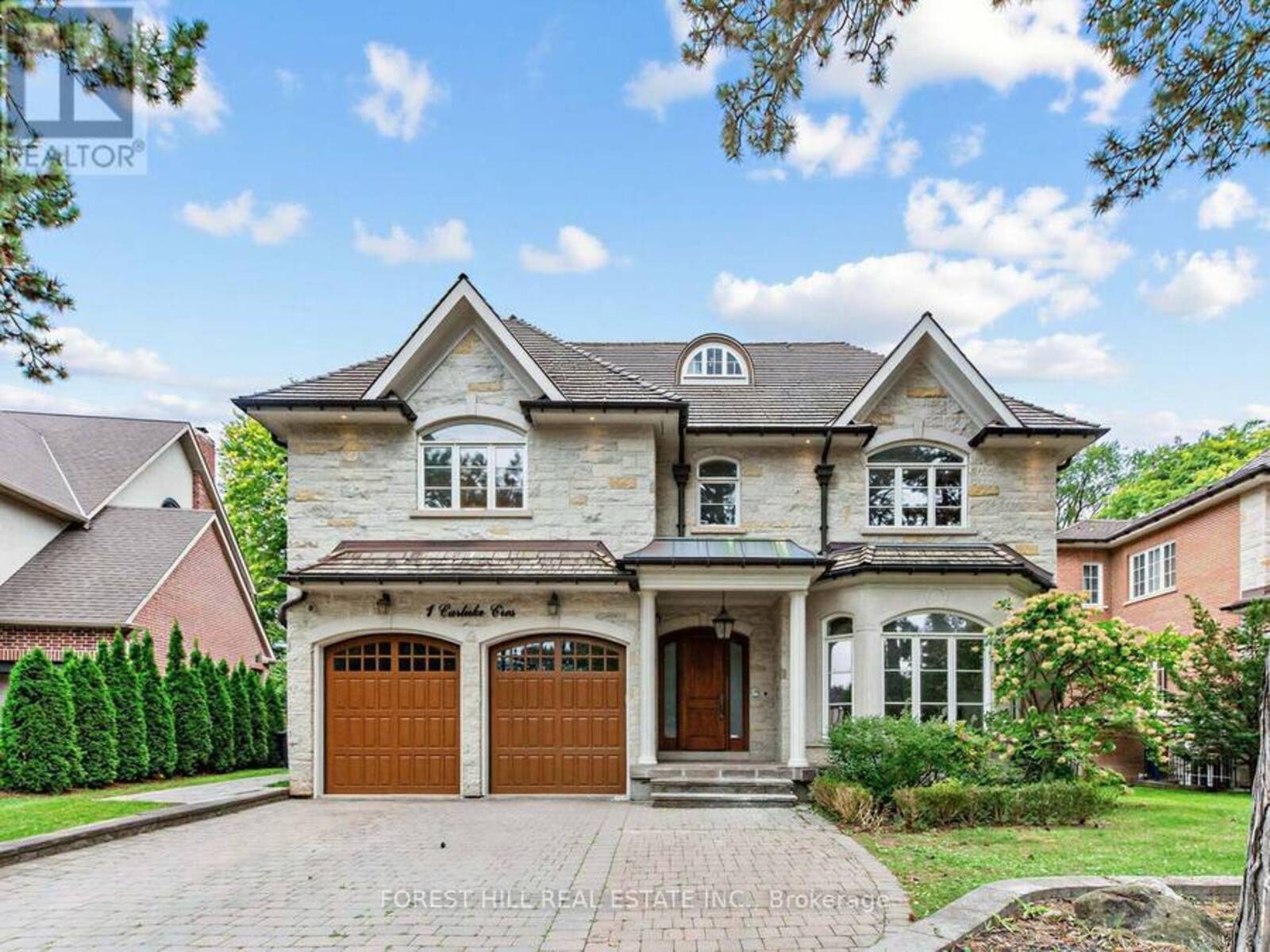 1B CARLUKE CRESCENT, Toronto, Ontario M2L 2H7