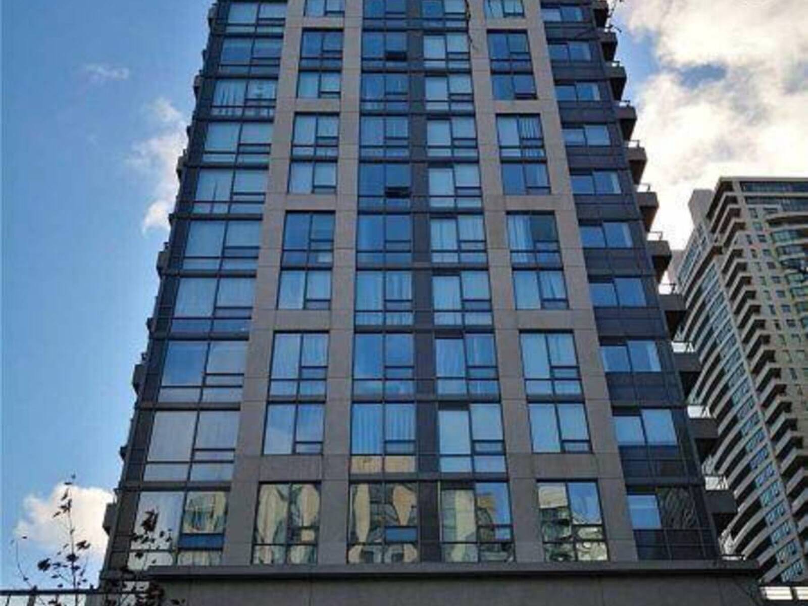 1515 - 35 HOLLYWOOD AVENUE, Toronto, Ontario M2N 0A9