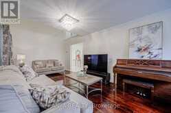 39 MILLCROFT WAY | Vaughan Ontario | Slide Image Twelve