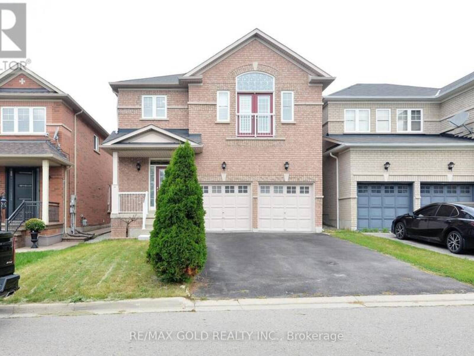 44 PERGOLA WAY, Brampton, Ontario L6Y 5M6