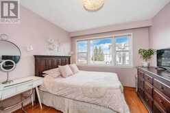 11 HELEN AVENUE | Toronto Ontario | Slide Image Six