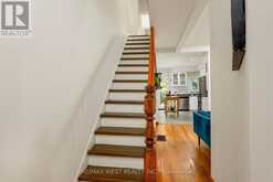 10 MARSHALL STREET | Toronto Ontario | Slide Image Eighteen