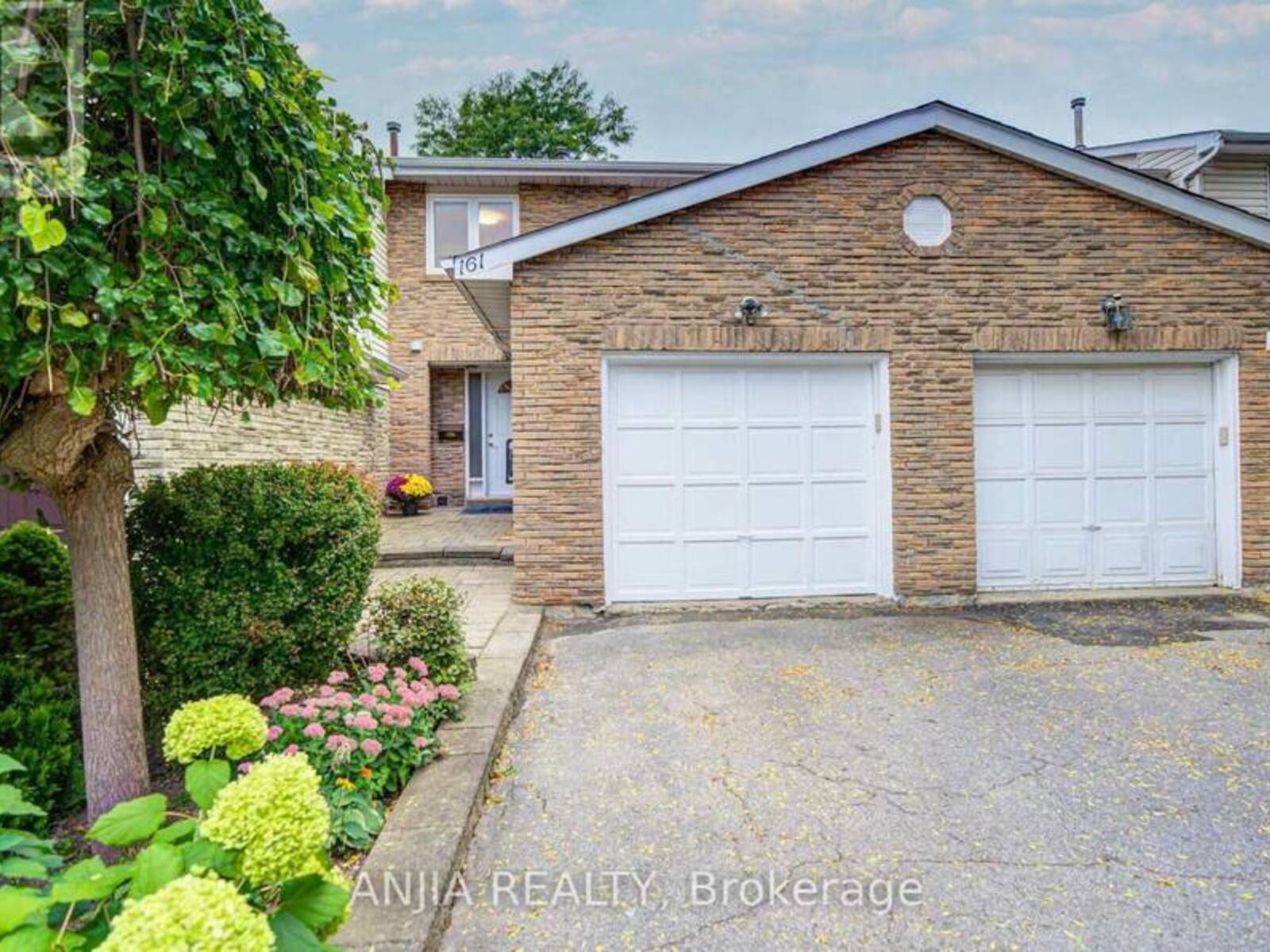 161 TAMARACK DRIVE, Markham, Ontario L3T 4X3