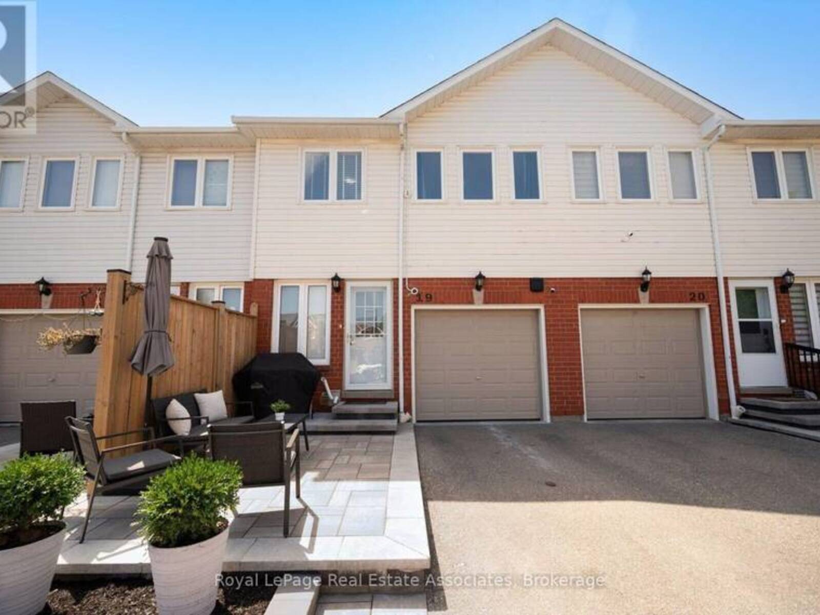 19 - 1485 TORRINGTON DRIVE, Mississauga, Ontario L5V 1Y3