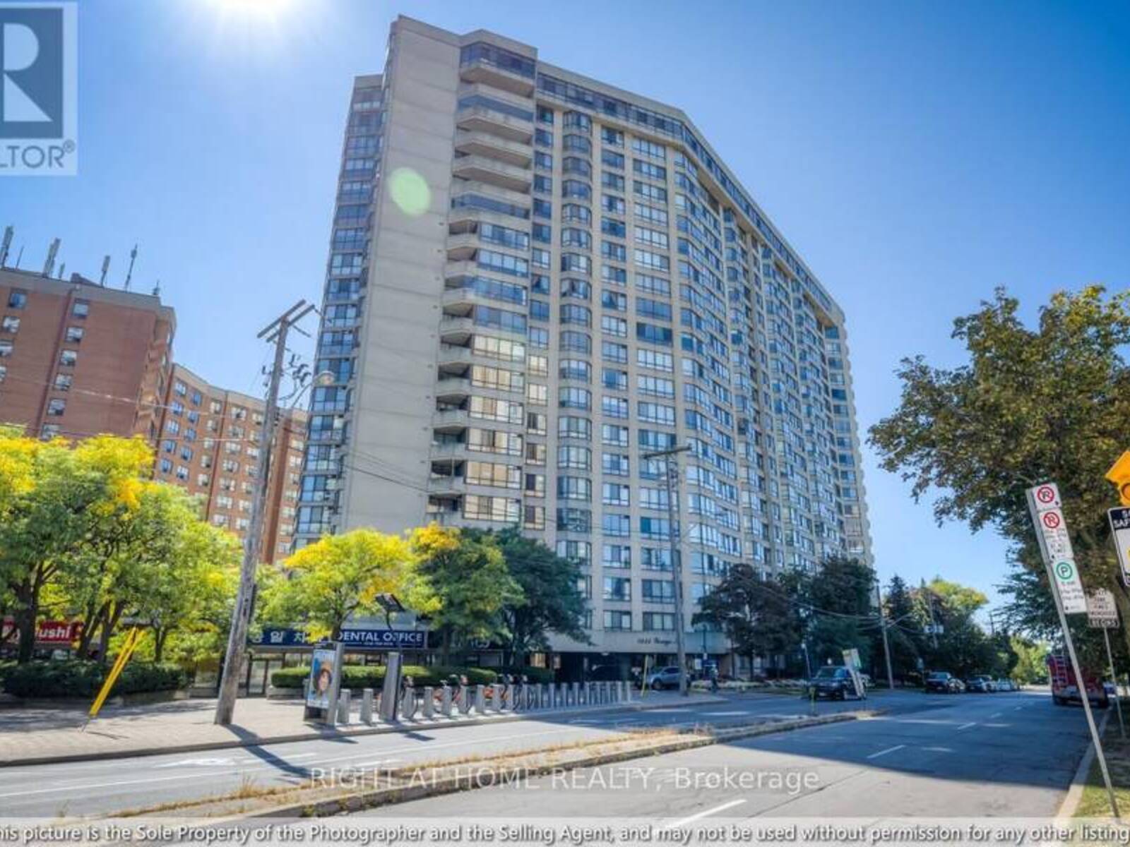 1810 - 5444 YONGE STREET, Toronto, Ontario M2N 6J4